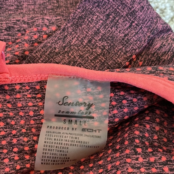 Echt sensory seamless workout bra - Picture 3 of 3